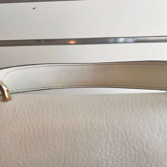 Luana Made in Italy - Chic Cream Satchel with Gold Chain - Picture 9 of 17